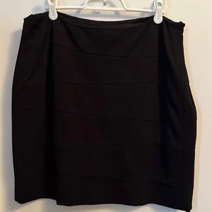 White House/Black Market Black Women’s Skirt